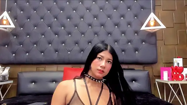 AmbarMonroe online show from 27, 4, 2026