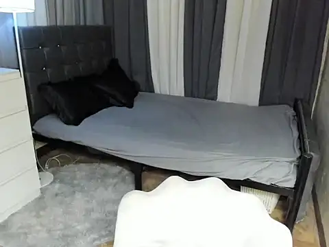 Jasmine foxxe online show from 1, 11, 2025