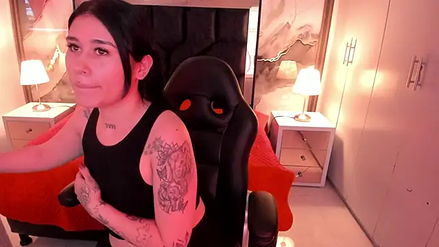 SusanVilla online show from 6, 1, 2026