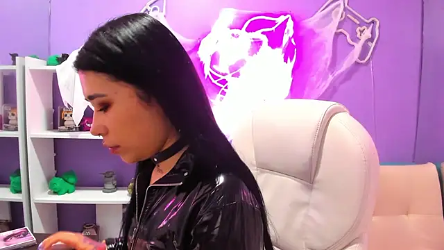 SusanVilla online show from 25, 10, 2025