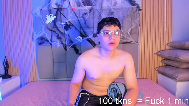 Kandyfrees  online show from 1, 11, 2025