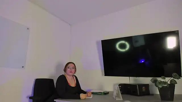 Kandyfrees  online show from 10, 1, 2026