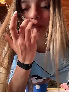 Miia Millerr online show from 18, 12, 2025