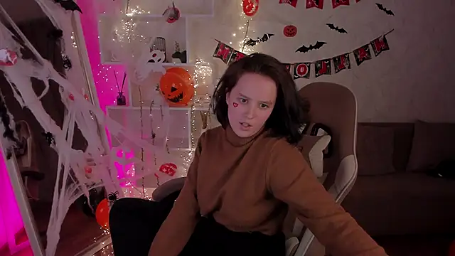 Violet Ferguson online show from 29, 10, 2025