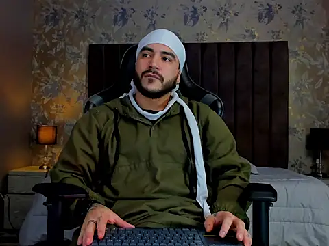 Snapshot of Dante_Dimarco chatting on 17, 11, 2025 Dante Dimarco online show from 17, 11, 2025