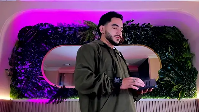 Snapshot of Dante_Dimarco chatting on 1, 10, 2025 Dante Dimarco online show from 1, 10, 2025