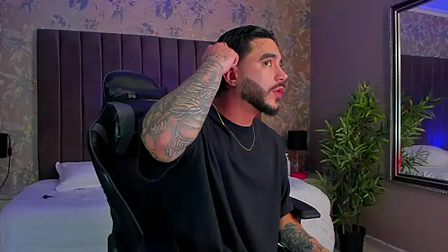 Snapshot of Dante_Dimarco chatting on 31, 10, 2025 Dante Dimarco online show from 31, 10, 2025