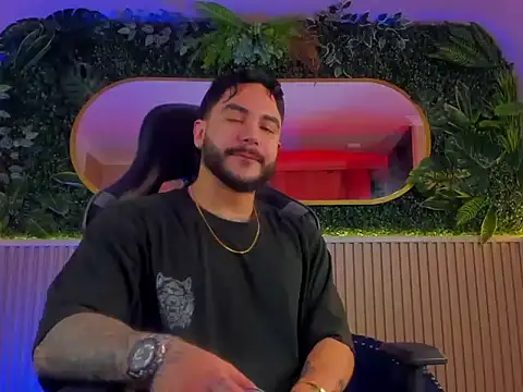 Snapshot of Dante_Dimarco chatting on 8, 11, 2025 Dante Dimarco online show from 8, 11, 2025