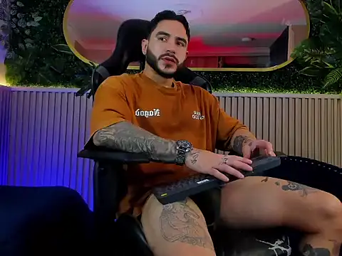 Snapshot of Dante_Dimarco chatting on 11, 11, 2025 Dante Dimarco online show from 11, 11, 2025