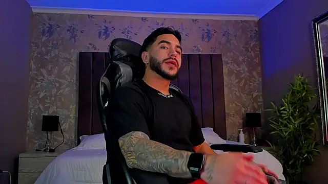 Snapshot of Dante_Dimarco chatting on 2, 11, 2025 Dante Dimarco online show from 2, 11, 2025