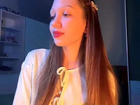 Snapshot of EmiIyKitty chatting on 12, 10, 2025 EmiIyKitty online show from 12, 10, 2025