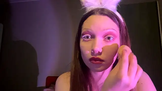 Snapshot of EmiIyKitty chatting on 30, 10, 2025 EmiIyKitty online show from 30, 10, 2025