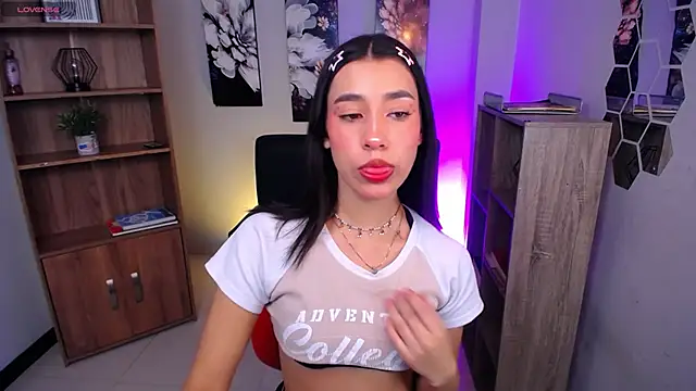 Snapshot of koyuki_san chatting on 1, 10, 2025 koyuki san online show from 1, 10, 2025