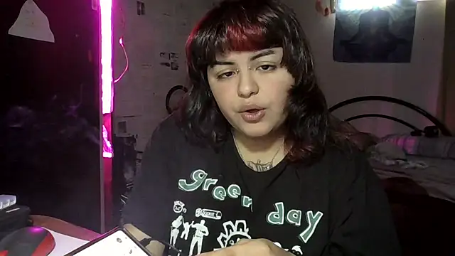 crucifxcked online show from 18, 10, 2025