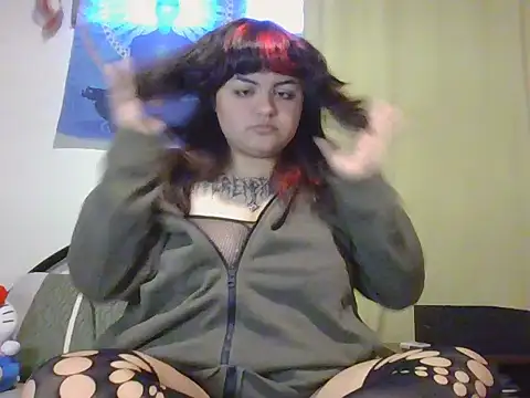 crucifxcked online show from 17, 10, 2025