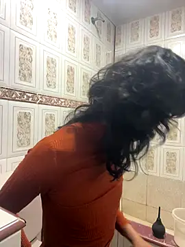 MadamLeRouge online show from 28, 10, 2025