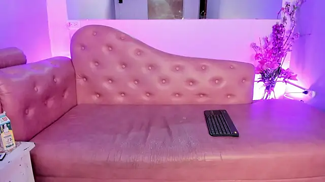 Amelia Rivas online show from 10, 2, 2026