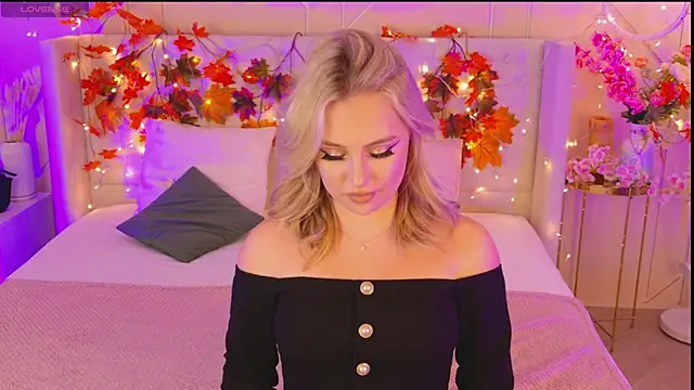 EllyLinn online show from 1, 12, 2025