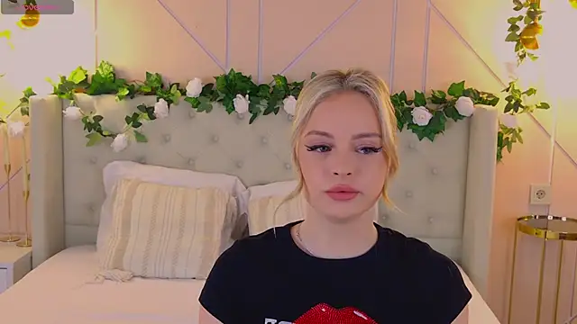 EllyLinn online show from 16, 4, 2026