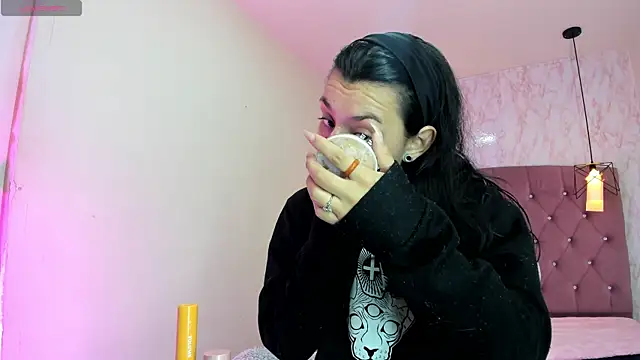 Iris  77 online show from 9, 1, 2026