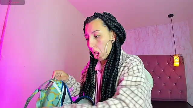 Iris  77 online show from 25, 11, 2025