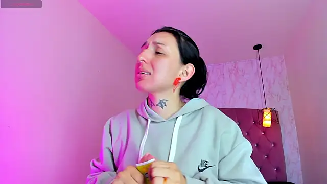 Iris  77 online show from 18, 11, 2025