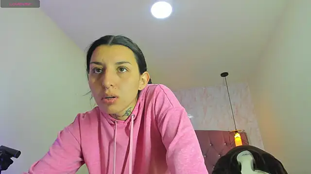 Iris  77 online show from 8, 11, 2025