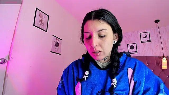 Iris  77 online show from 13, 1, 2026