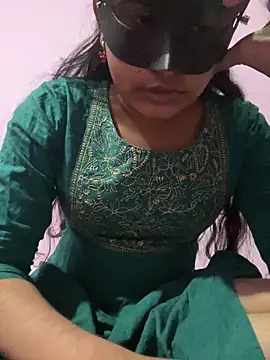 Snapshot of TeluguIshu_teen20 chatting on 16, 12, 2025 TeluguIshu teen20 online show from 16, 12, 2025