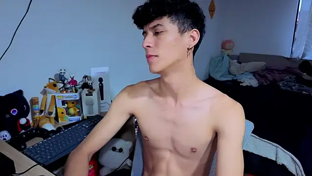 Snapshot of TwoBoys4Cum chatting on 20, 11, 2025 TwoBoys4Cum online show from 20, 11, 2025