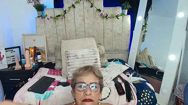 Devora mature65 online show from 14, 11, 2025