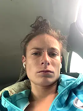 GoldenPussy1329 online show from 19, 10, 2025