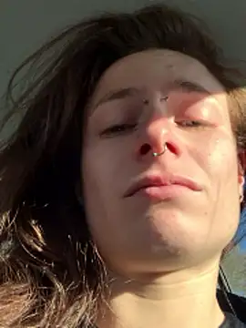 GoldenPussy1329 online show from 11, 1, 2026