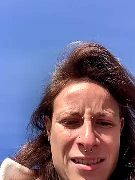 GoldenPussy1329 online show from 19, 11, 2025