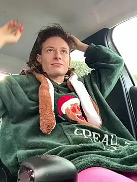 GoldenPussy1329 online show from 17, 11, 2025