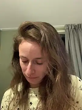 GoldenPussy1329 online show from 10, 1, 2026