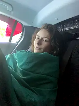 GoldenPussy1329 online show from 9, 11, 2025