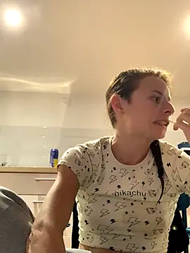 GoldenPussy1329 online show from 31, 10, 2025