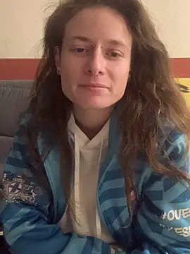 GoldenPussy1329 online show from 7, 3, 2026