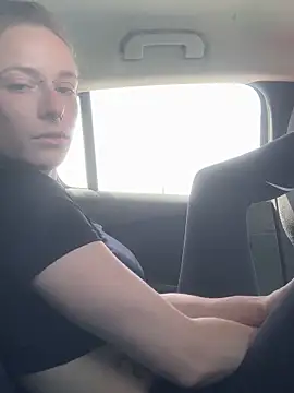 GoldenPussy1329 online show from 10, 4, 2026