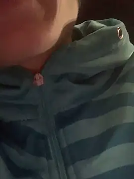GoldenPussy1329 online show from 31, 5, 2026