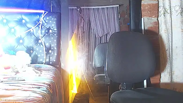 taylor hot85 online show from 9, 11, 2025