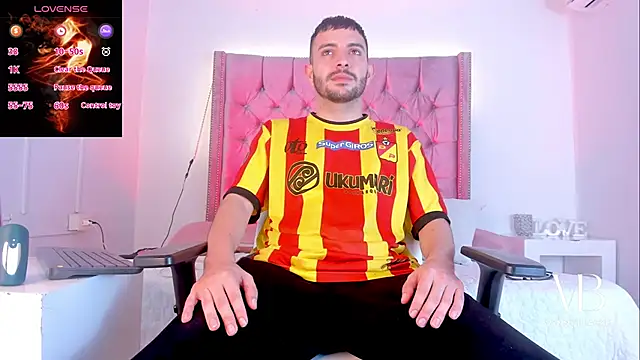 Snapshot of VynnyBlacke_ chatting on 1, 11, 2025 VynnyBlacke online show from 1, 11, 2025