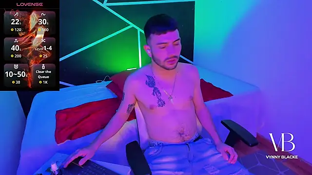 VynnyBlacke  online show from 2, 12, 2025