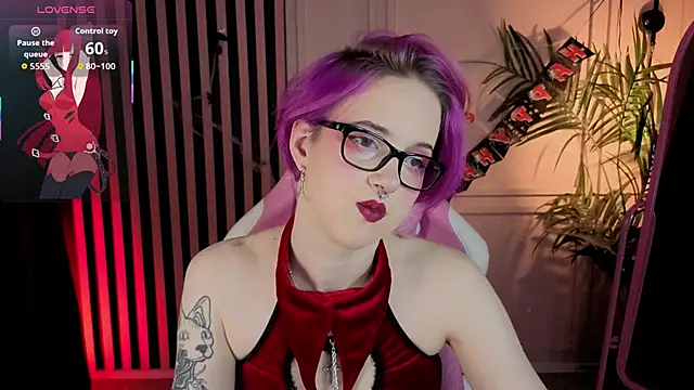 luna son online show from 28, 10, 2025