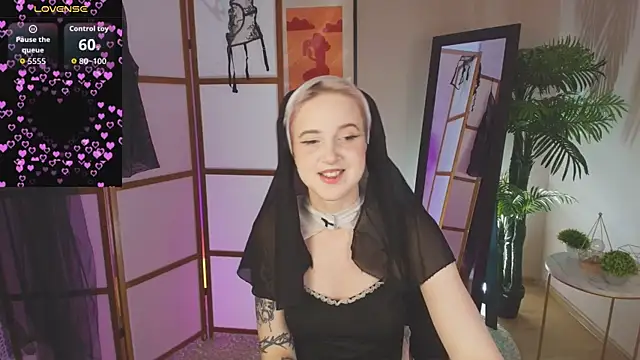 luna son online show from 28, 9, 2025