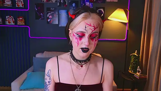 luna son online show from 22, 12, 2025