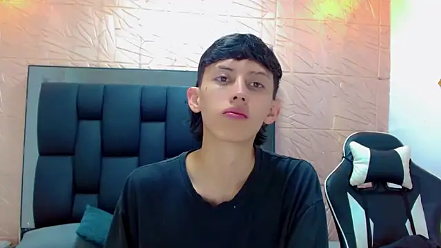 thaigo twink38 online show from 2, 12, 2025