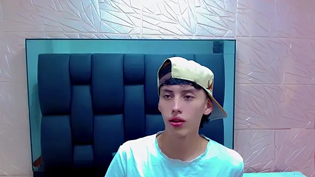 thaigo twink38 online show from 4, 2, 2026