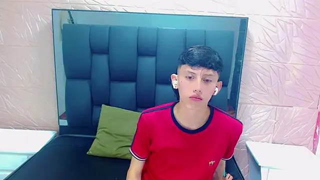 thaigo twink38 online show from 15, 12, 2025